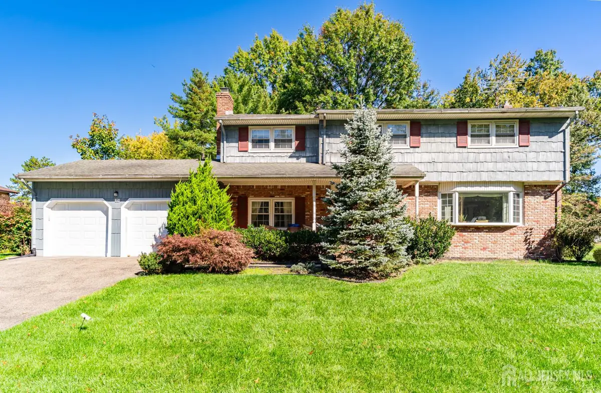 -35 Woodmere Road, North Brunswick, NJ 08902 - #1