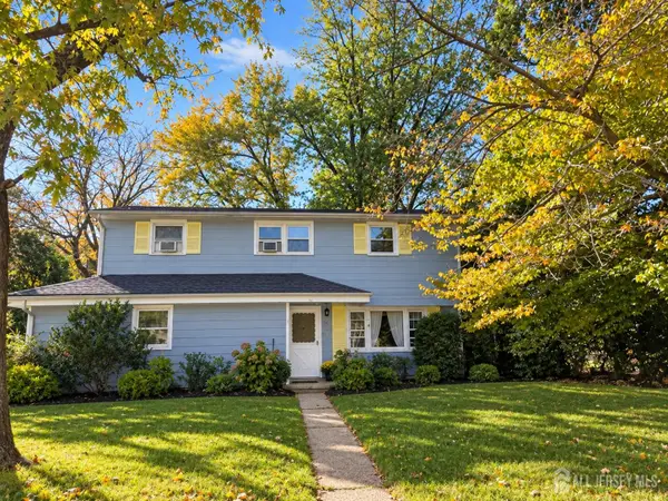 -2 Racoon Drive, Hazlet, NJ 07730