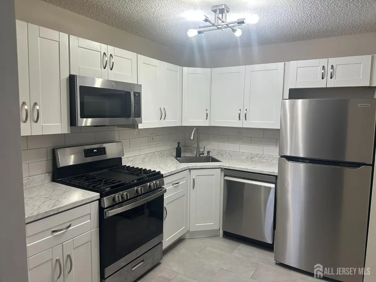 -41 Brighton Way, North Brunswick, NJ 08902 - #1
