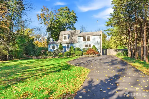 -32 Vermont Avenue, Franklin, NJ 08823