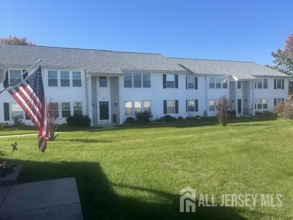 -541 Cornus Plaza #N, Monroe, NJ 08831