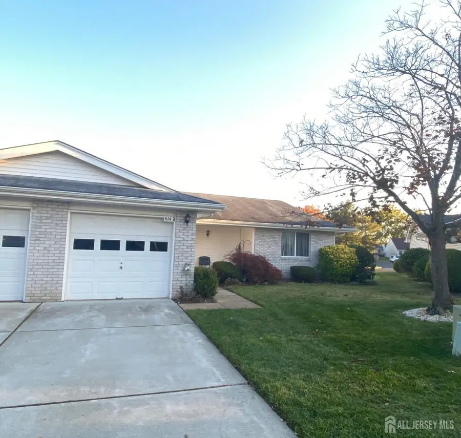 -614 Lemington Plaza #B, Monroe, NJ 08831 - #3