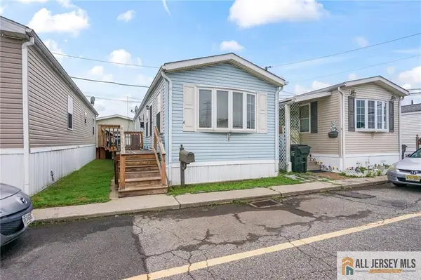 -4 Jessie Lane, Avenel, NJ 07001