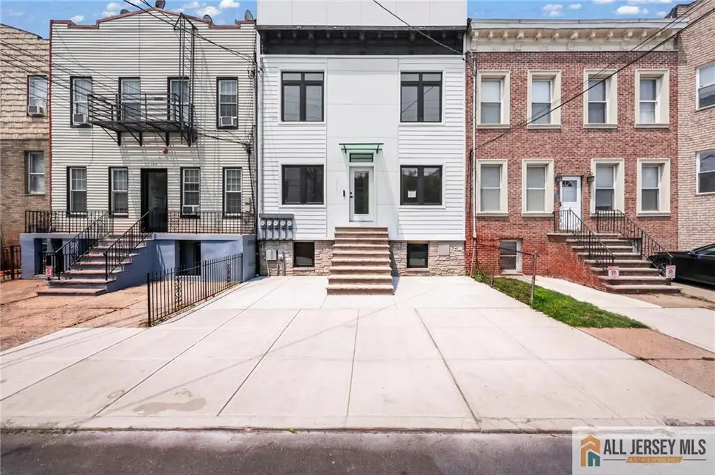 -291 New York Avenue, Jersey City, NJ 07307 - #1