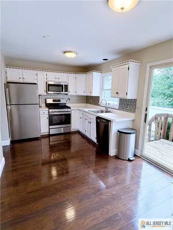 -86 Wilton Avenue Ne #403, Middlesex, NJ 08846 - #2