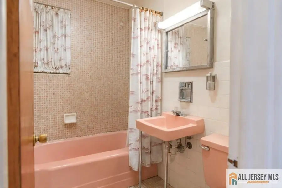 -413 Belgrade Street, Avenel, NJ 07001 - #3