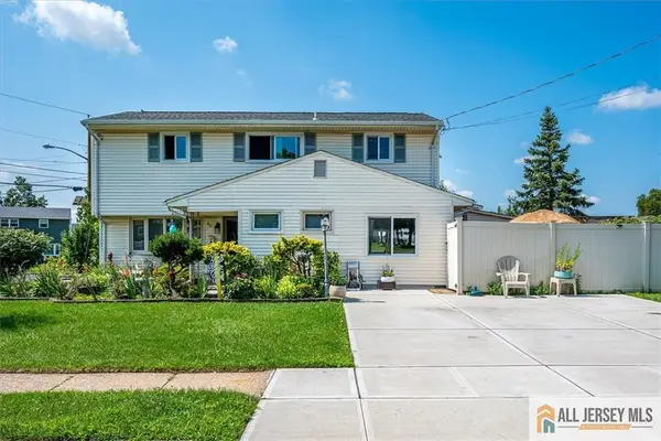 -89 Whitman Street, Carteret, NJ 07008