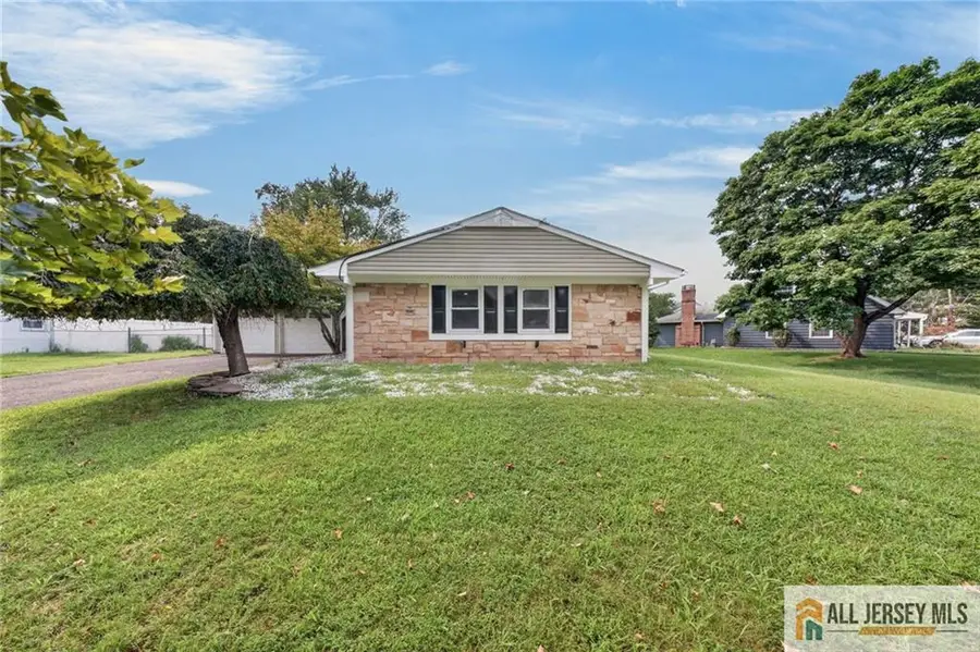 -32 Lebed Drive, Franklin, NJ 08873 - #2