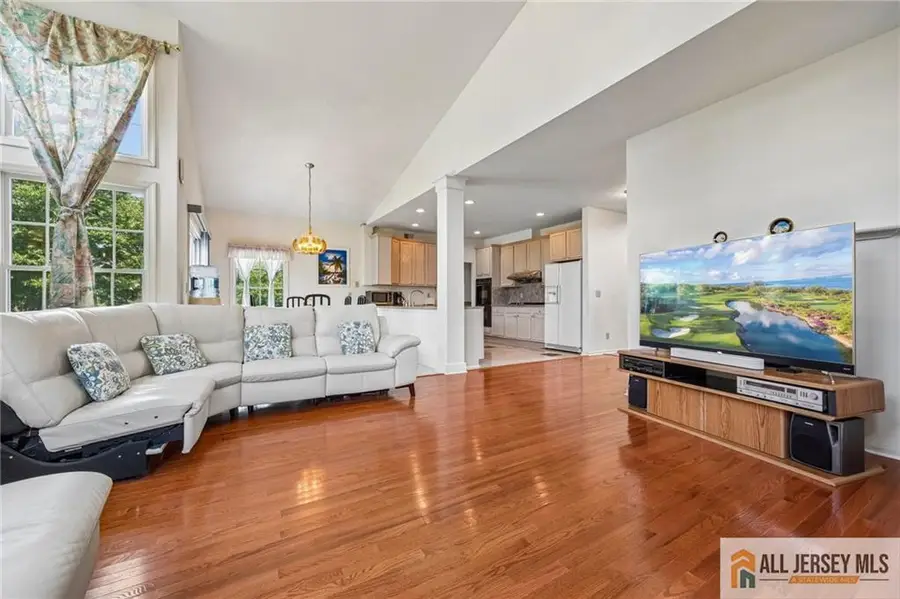 -2 Chamberlin Court, Cranbury, NJ 08512 - #3