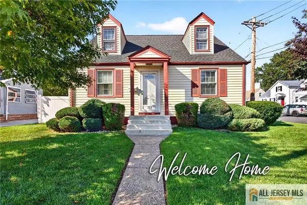 -324 Green Street, Woodbridge Proper, NJ 07095