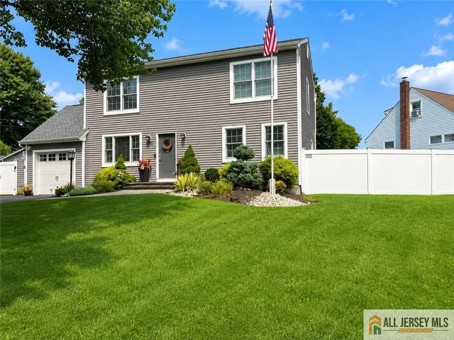 -8 Tanglewood Lane, Colonia, NJ 07067 - #2