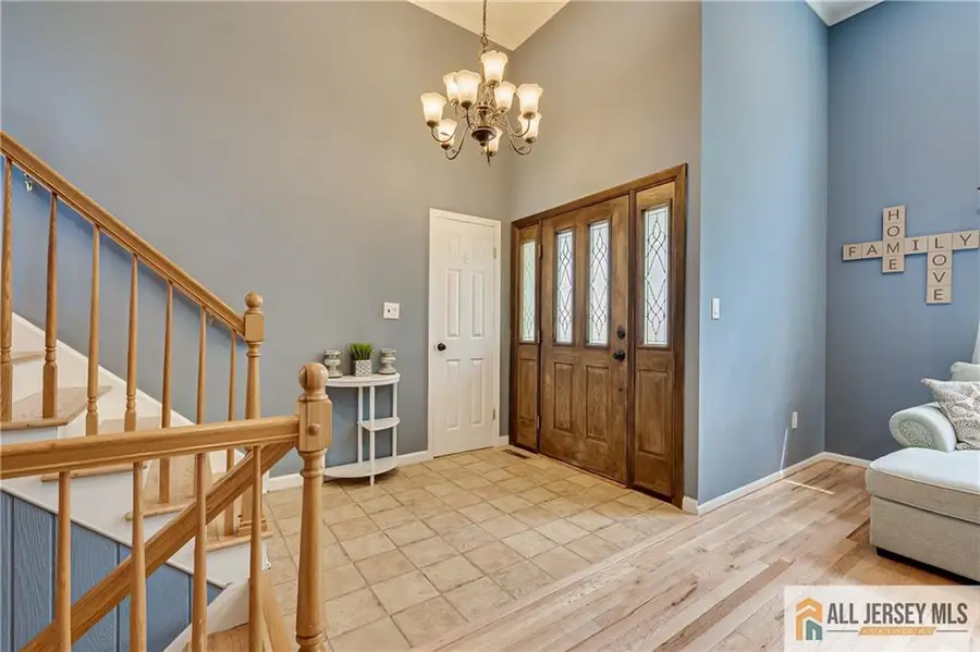 -2 Jay Court, Kendall Park, NJ 08824 - #2