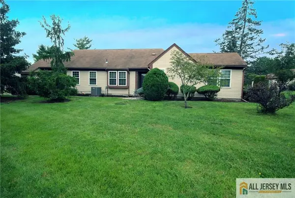-12 Dorchester Drive, Monroe, NJ 08831