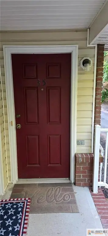 -35 Forest Drive, Piscataway, NJ 08854