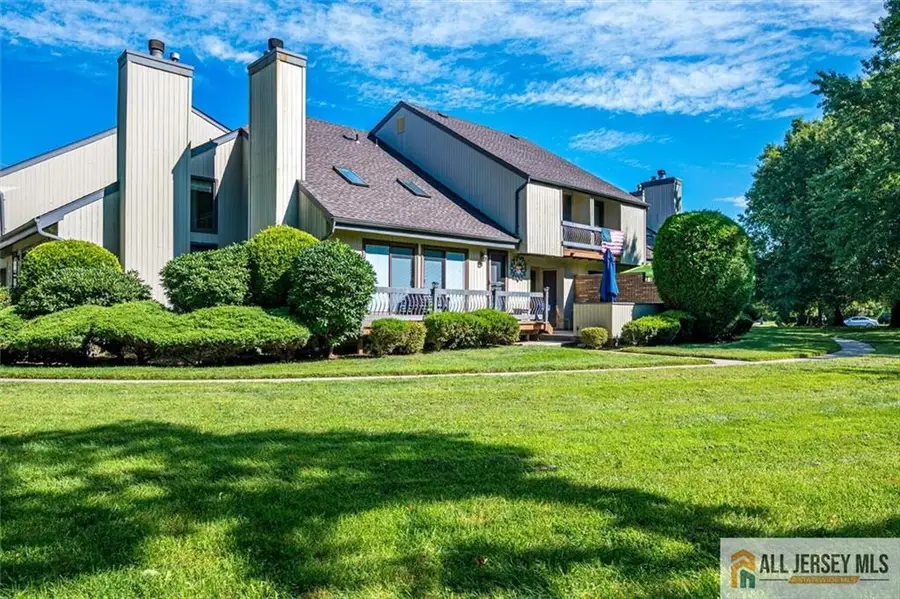 -39 Sherborne Street, Franklin Park, NJ 08873 - #3