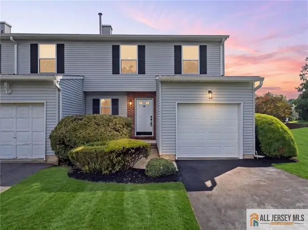 -18 Spruce Street #323, Jamesburg, NJ 08831