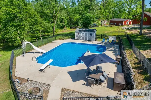 -120 Old Clinton Road, Raritan, NJ 08822