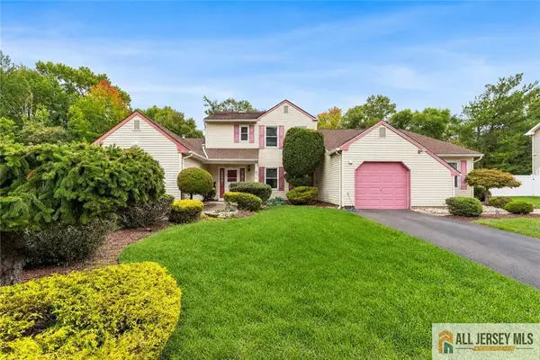 -92 Woodbury Road, Edison, NJ 08820