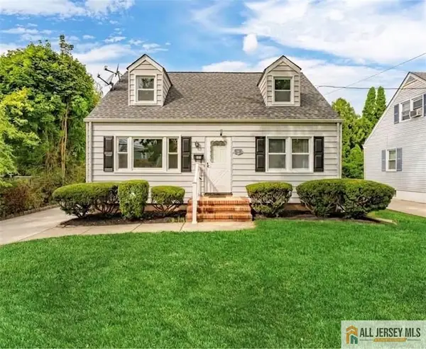 -145 E Golf Avenue, South Plainfield, NJ 07080
