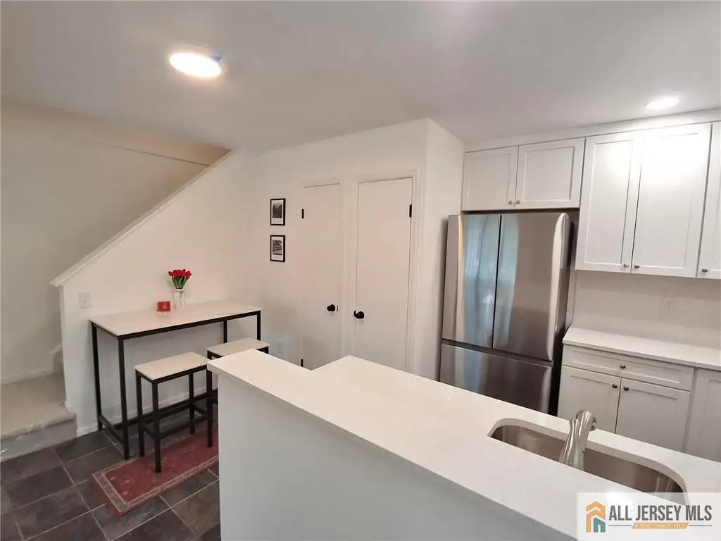 -26 Larkspur Court, Bedminster, NJ 07921 - #1