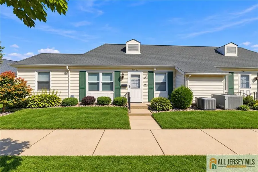 -174 Portland Lane #174A, Monroe, NJ 08831 - #2