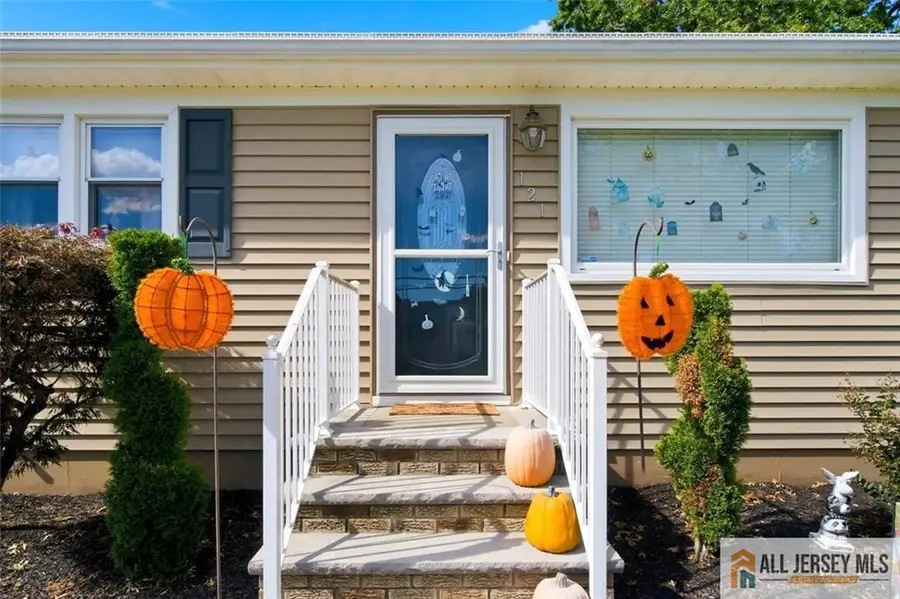 -121 Hadley Street, Piscataway, NJ 08854 - #2