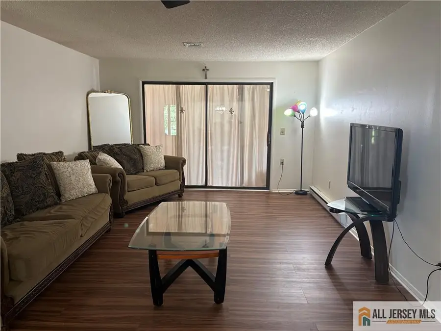 -53 Juniper Plaza #53C, Monroe, NJ 08831 - #3
