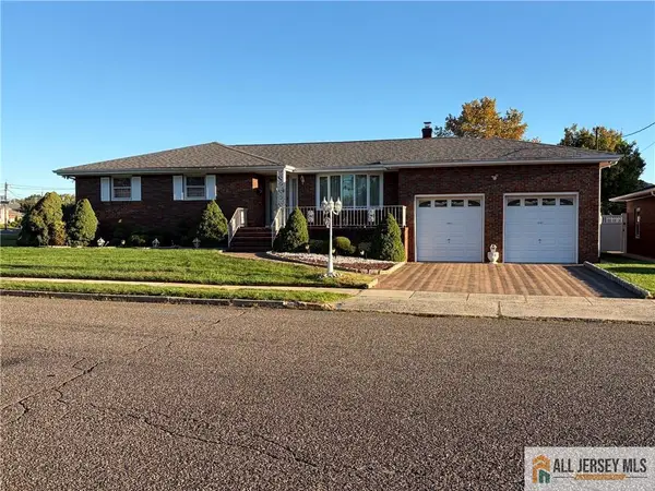 -724 Columbus Circle, Perth Amboy, NJ 08861