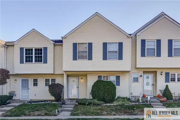 -683 Darlington Drive #81, Old Bridge, NJ 08857