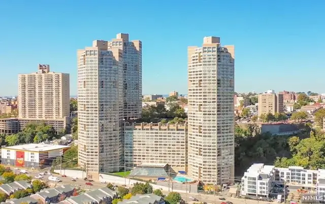 7002 JFK Blvd E 6D, Guttenberg, NJ 07093 - Image #2