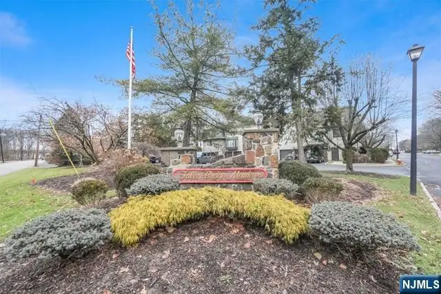 10 Fallsbridge Drive, Totowa, NJ 07512 - Image #1