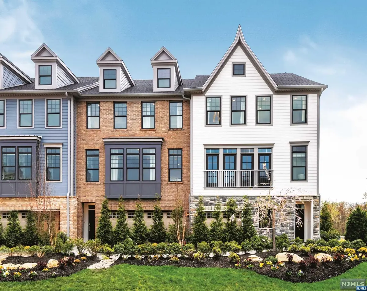 14 Goldfinch Drive, Upper Saddle River, NJ 07458 - Image #1