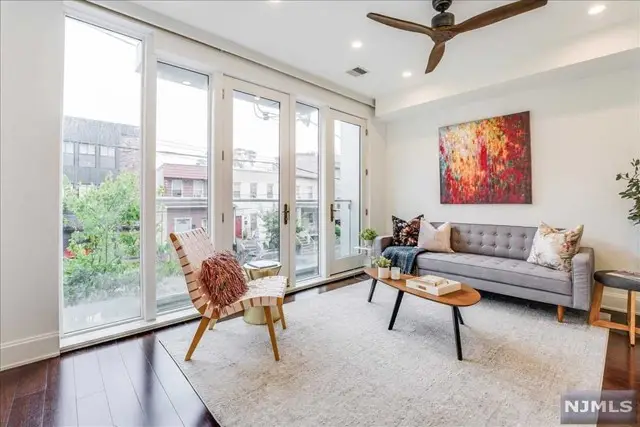 377 5th Street 1, Jersey City, NJ 07302 - Image #2