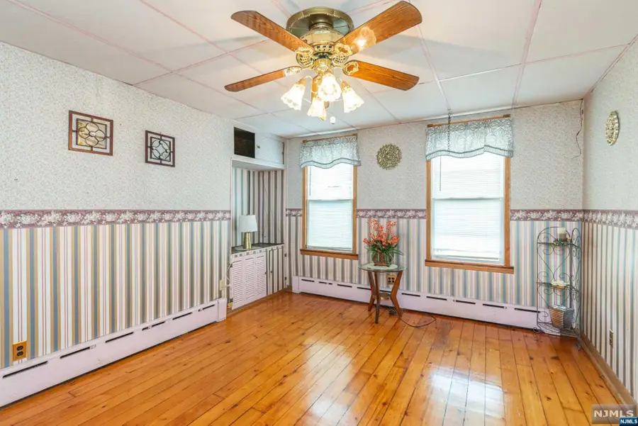 19 Barbara Street, Newark, NJ 07105 - Image #2