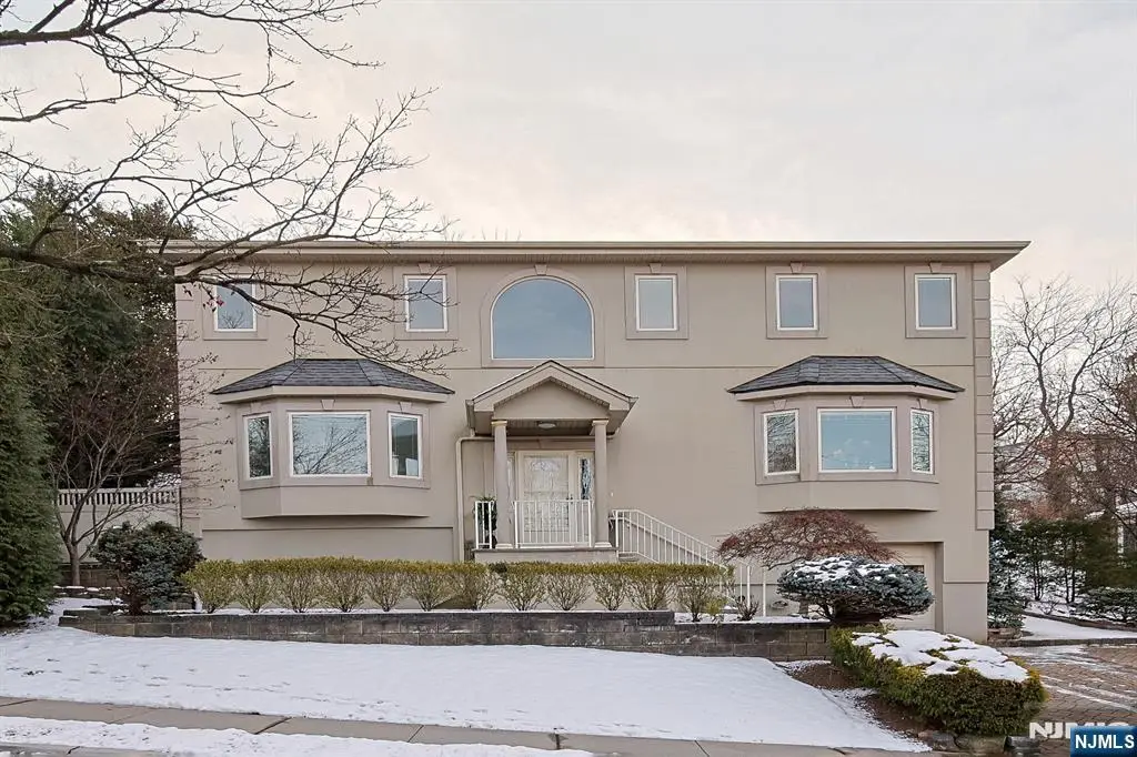 680 Stewart Street, Ridgefield, NJ 07657 - #1