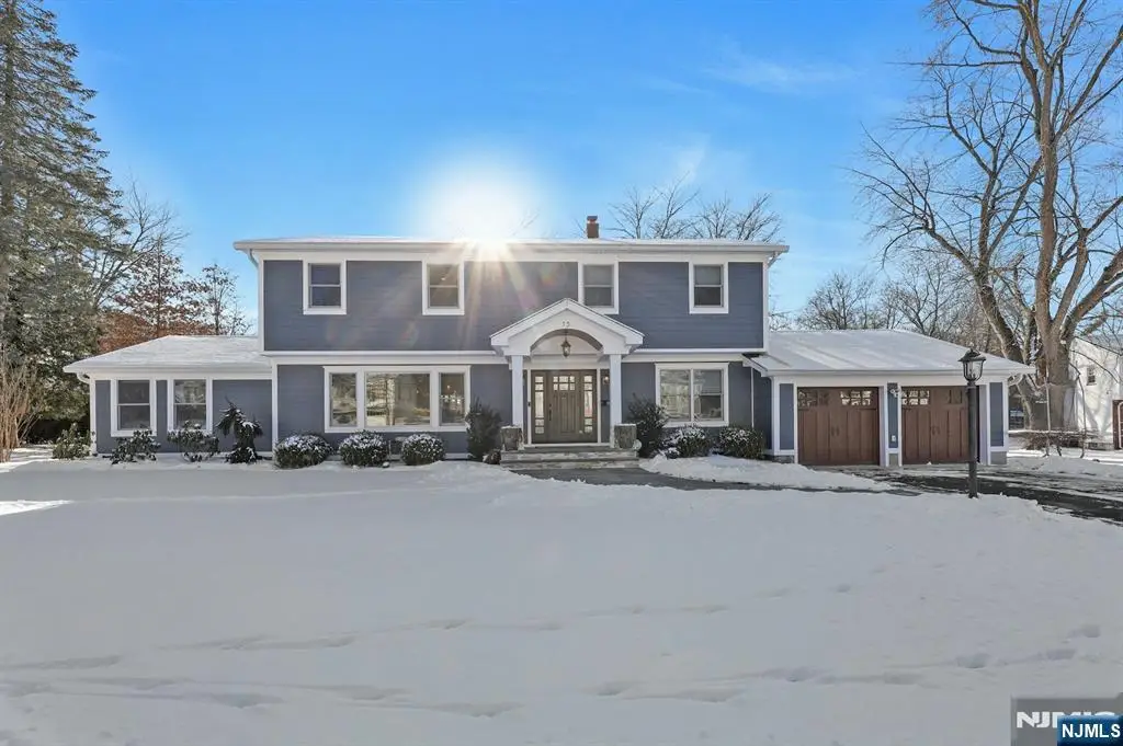 15 Lancaster Court, Cresskill, NJ 07626 - Image #1