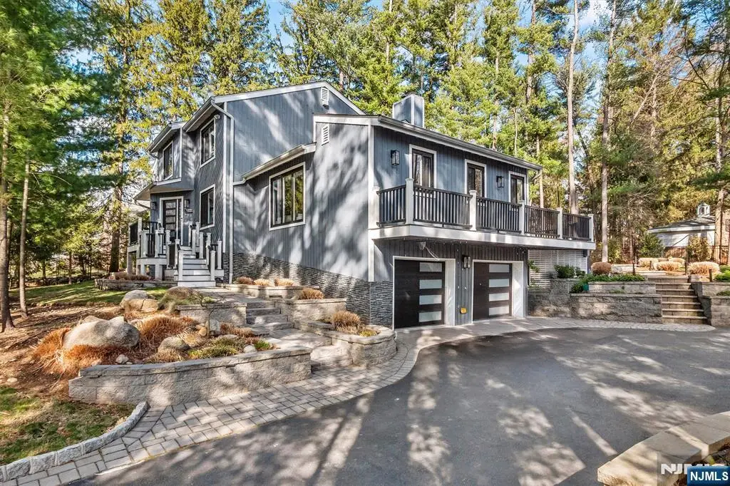 8 Hosking Way, Ramsey, NJ 07446 - Image #1