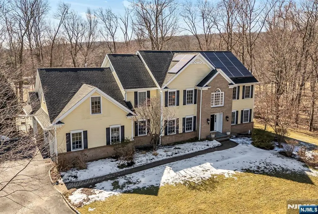 48 Meadow Lake Drive, Mahwah, NJ 07430 - Image #1