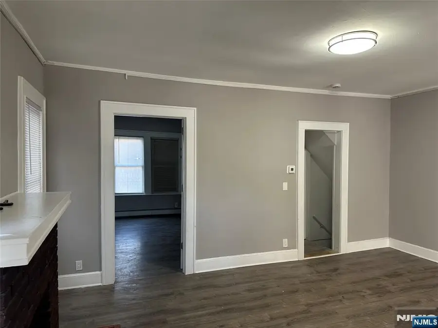 1041 Hunterdon Street, Newark, NJ 07112 - #3