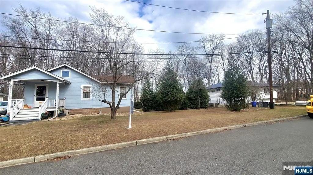 15 Wellington Avenue, Closter, NJ 07624 - #1