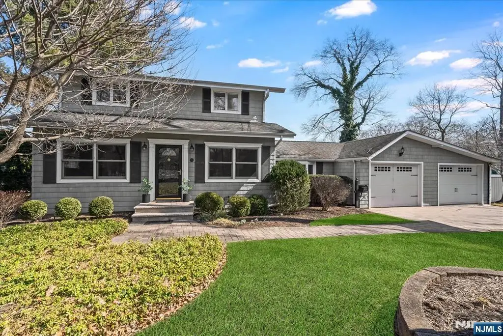 525 Stevens Avenue, Ridgewood, NJ 07450 - Image #1