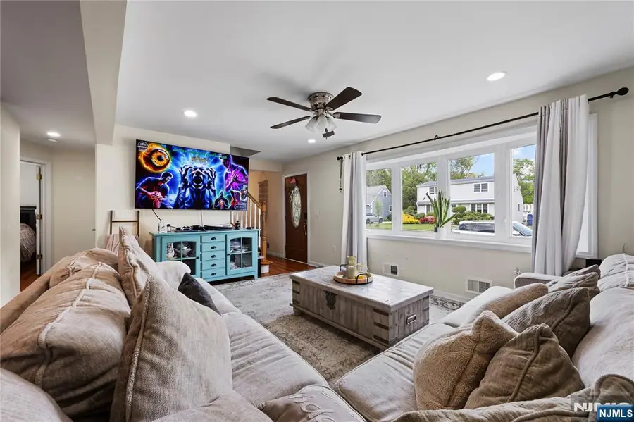 186 10th Avenue, Hawthorne, NJ 07506 - #3