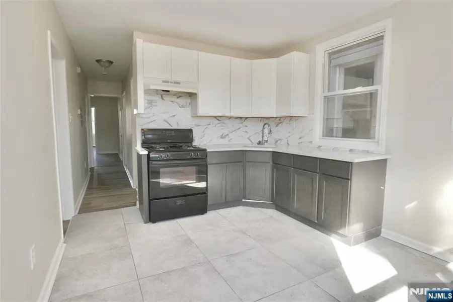 426 S 17th Street, Newark, NJ 07103 - Image #3