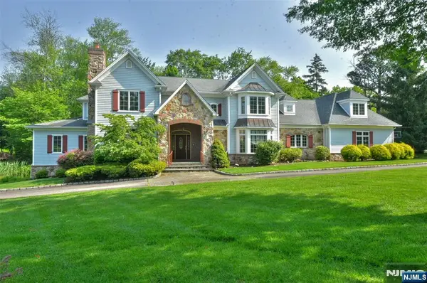 25 Stony Brook Drive, North Caldwell, NJ 07006