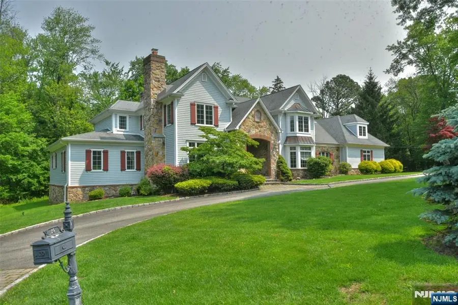 25 Stony Brook Drive, North Caldwell, NJ 07006 - Image #2