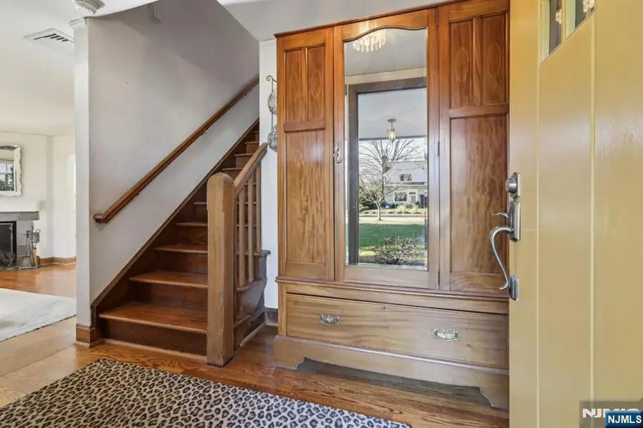 183 Sheridan Avenue, Ho Ho Kus, NJ 07423 - Image #3