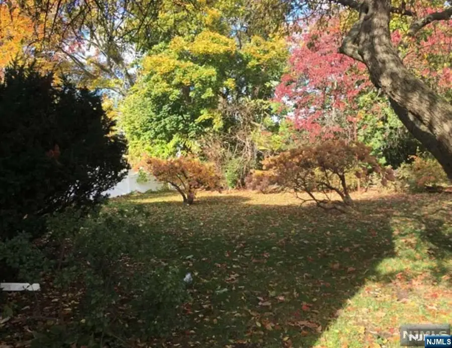 37-27 Hale Place, Fair Lawn, NJ 07410 - #3