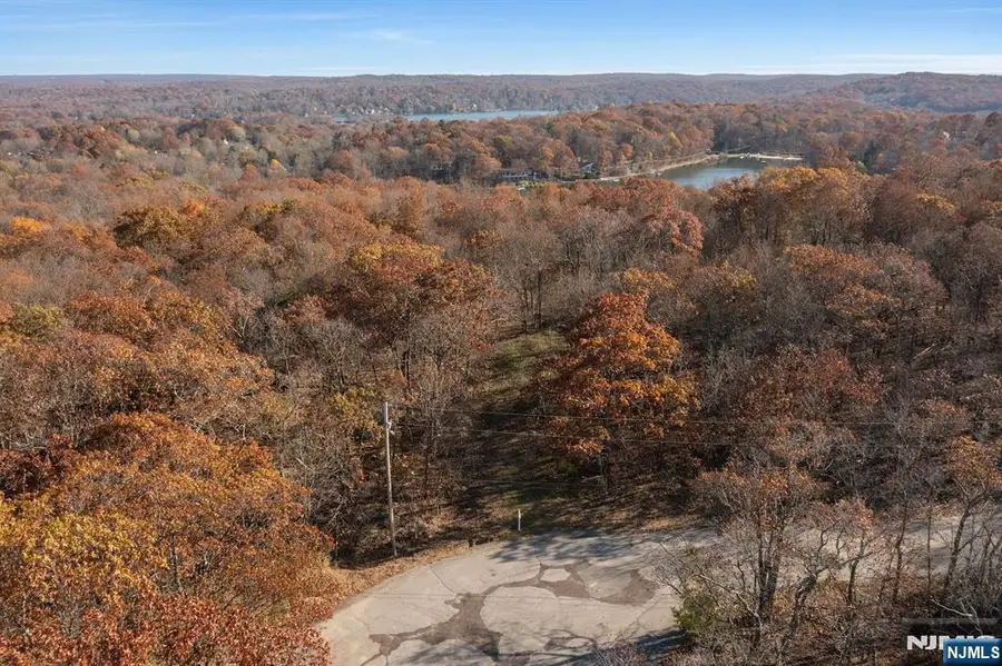 12 Breakneck Road, Vernon, NJ 07462 - Image #3