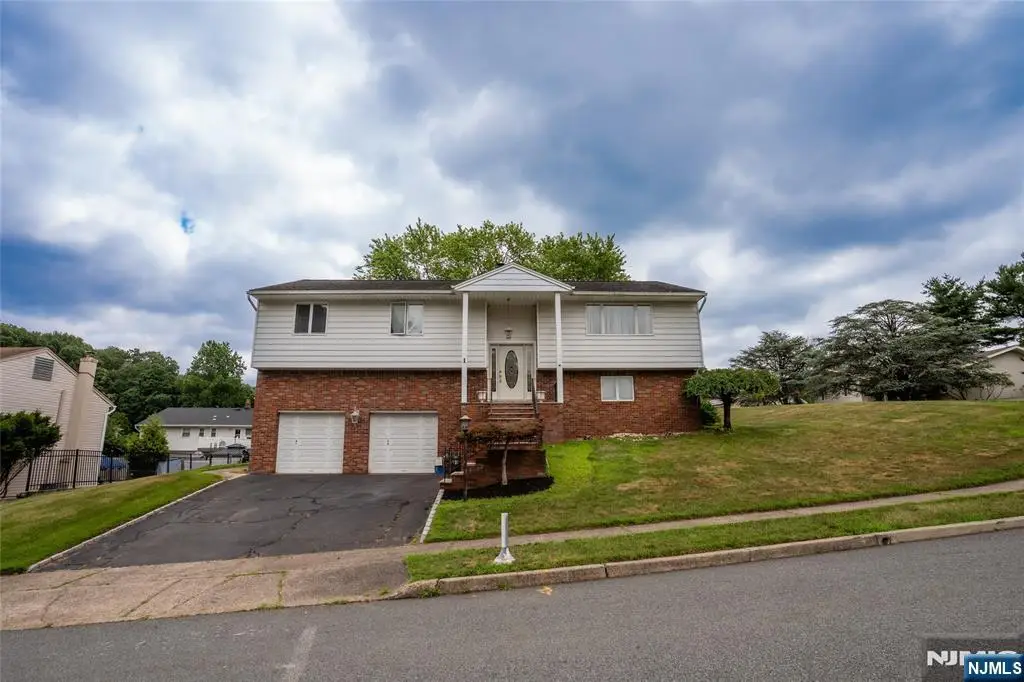 1 Borrego Drive, Woodland Park, NJ 07424 - Image #1