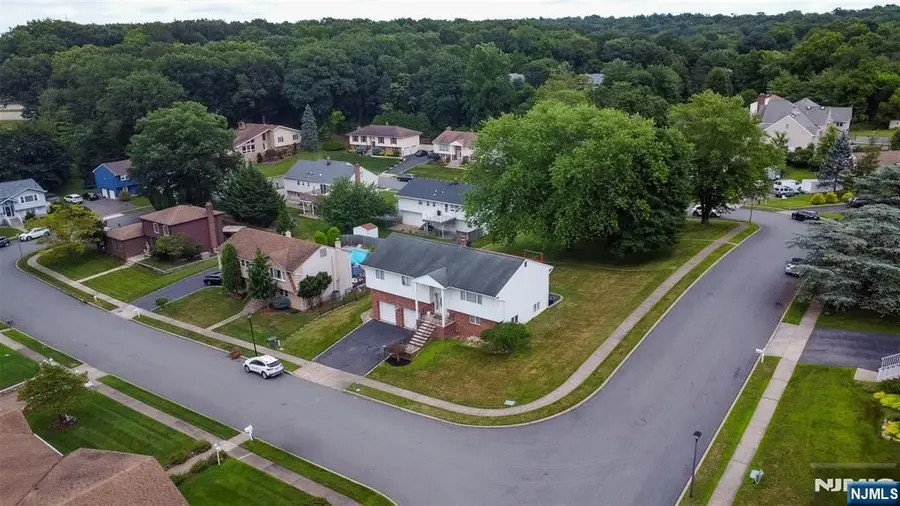 1 Borrego Drive, Woodland Park, NJ 07424 - Image #3